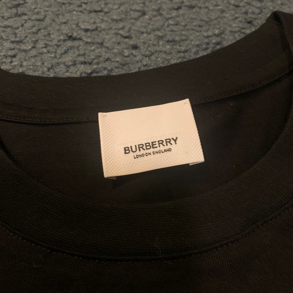 Burberry Black Tee Size Small - Picture 3 of 4